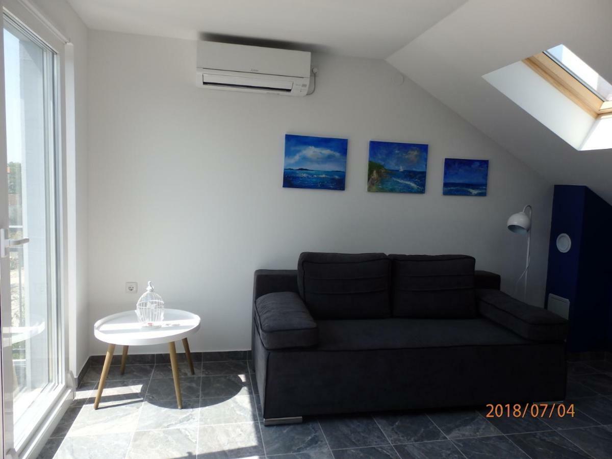 Apartman M&M Milna  Exterior foto