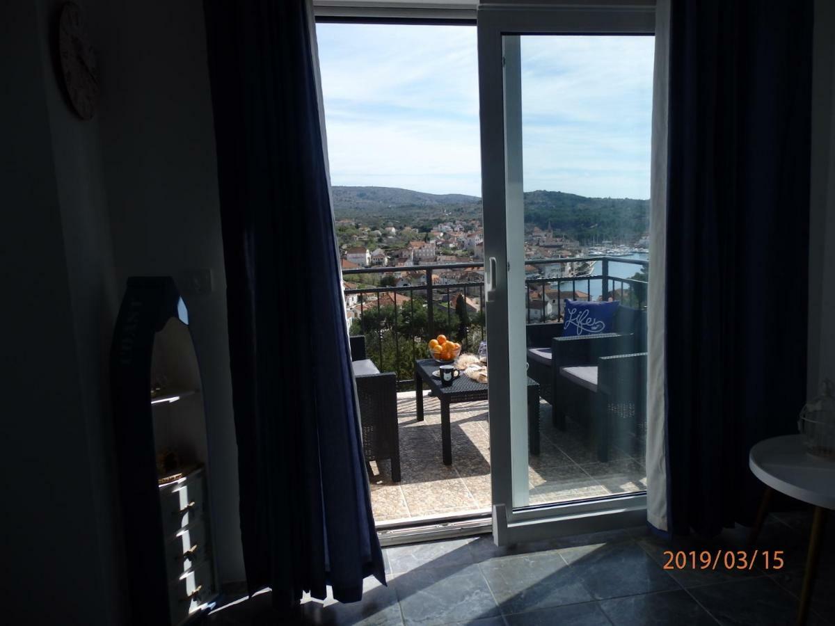 Apartman M&M Milna  Exterior foto